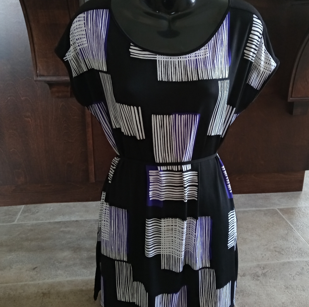 Beautiful top. Small/medium length